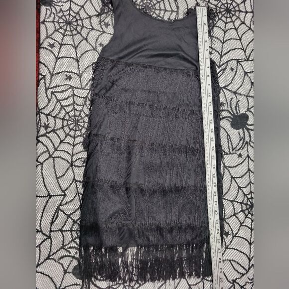 Black Flapper Fringe Halloween Costume - Picture 4 of 6